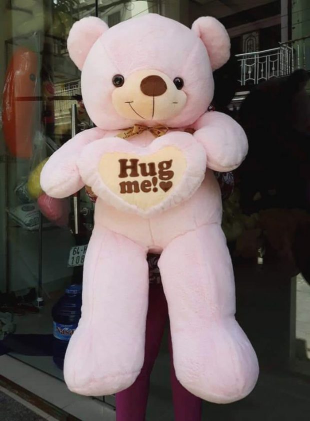 Hug me 1m hồng nhạt