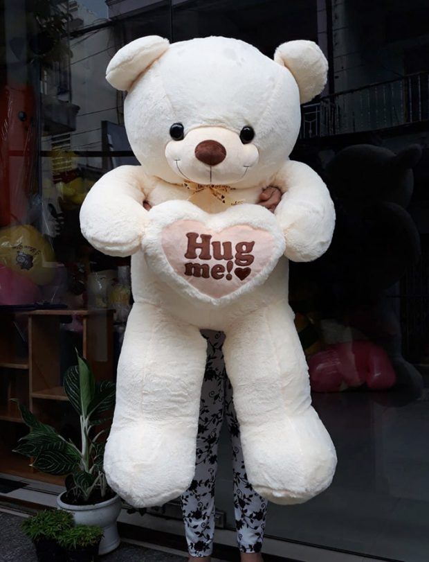 Hug me 1m trắng